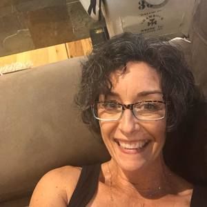 Meet your Posher, Lynn